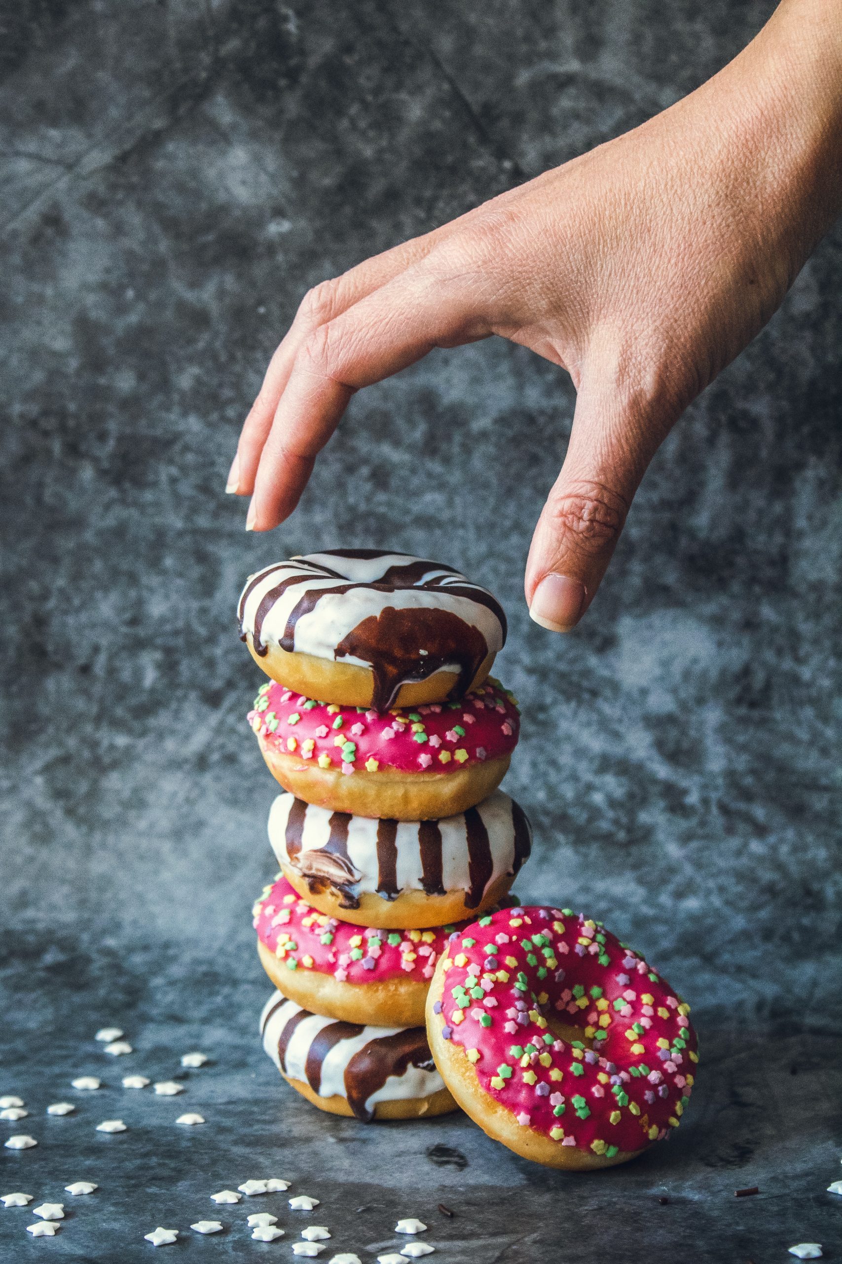 colorful-doughnuts-3338681 colorful-doughnuts-3338681