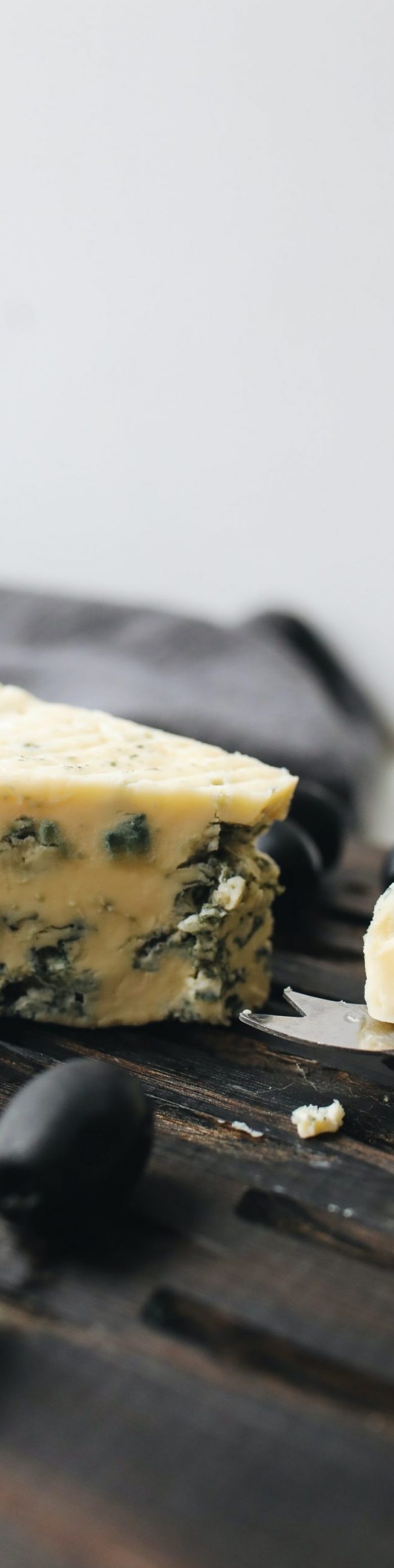 close-up-photo-of-blue-cheese-4109943